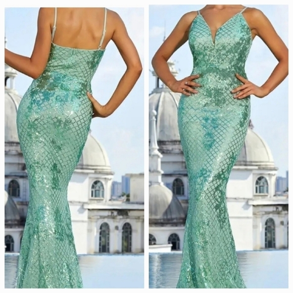 GREEN SEQUINED FORMAL MERMAID GOWN - Picture 1 of 8